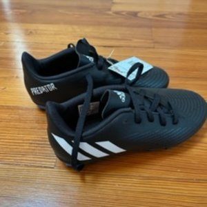 Adidas Kids Soccer Cleats; Unisex Predator Edge.4 Flexible Ground Cleats